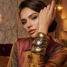 Load image into Gallery viewer, Bangle Hammered Gold Wavy Chunky Bracelet