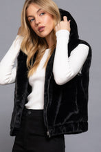 Load image into Gallery viewer, Hoodie Faux Fur Vest - Black
