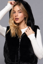 Load image into Gallery viewer, Hoodie Faux Fur Vest - Black
