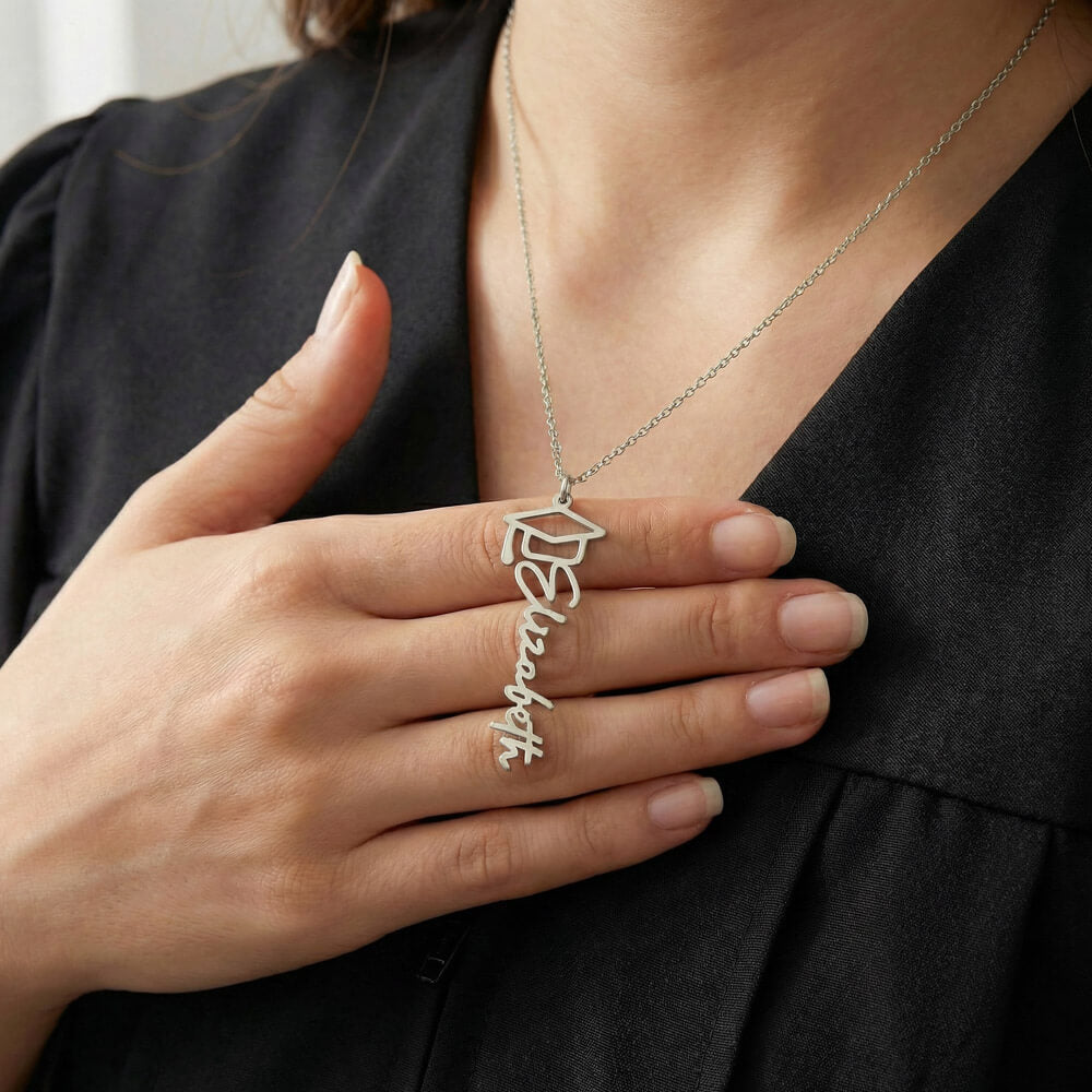 Graduation Name Necklace for Daughter – Personalized Graduation Gift from Mom and Dad – Class of 2026 Custom Name Jewelry – Proud of You Graduation Necklace