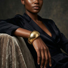 Load image into Gallery viewer, Bangle Hammered Gold Wavy Chunky Bracelet
