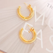 Load image into Gallery viewer, Hoop 14K Gold Small Solid Metal Earrings for Women
